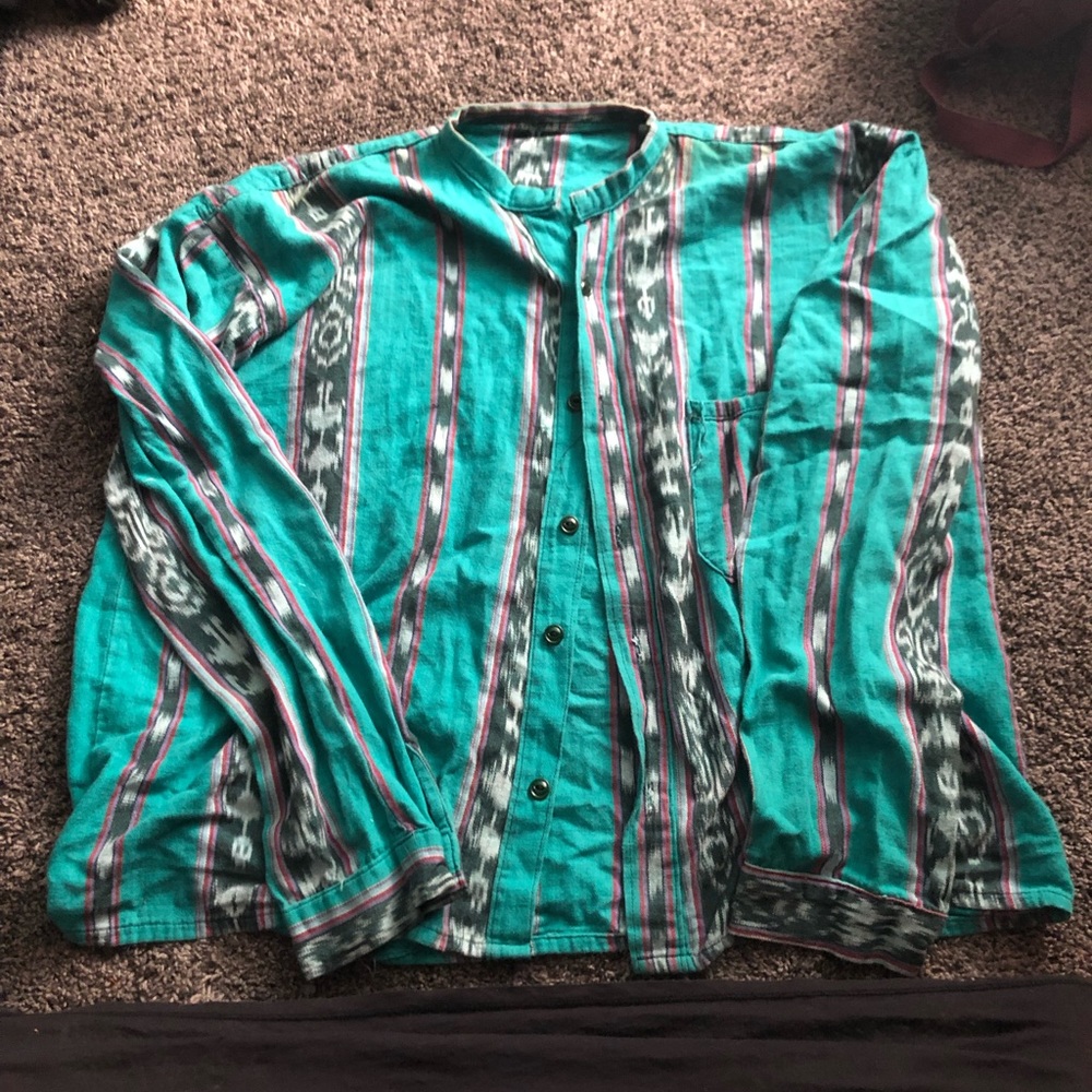 Large collarless button up. No brand or tags :(